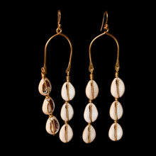 Load image into Gallery viewer, Shimmer Shell Earrings