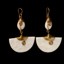 Load image into Gallery viewer, Faulu Earrings