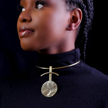 Load image into Gallery viewer, Nia Brass Choker