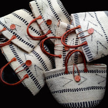 Load image into Gallery viewer, Safari Bag