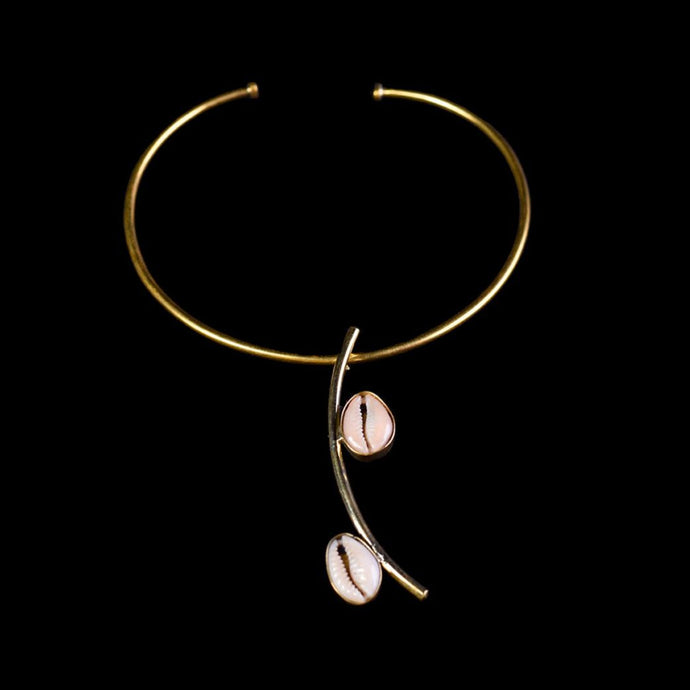 Cowrie Glam Choker